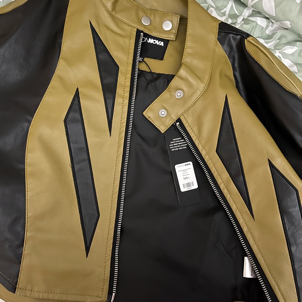 Fashion Nova Women’s Black and Olive Jacket